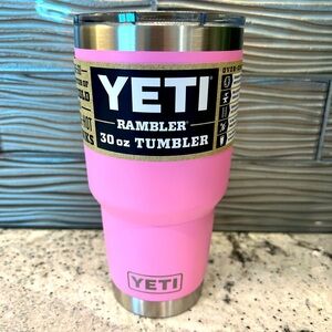 YETI Rambler 30 oz Tumbler in Power Pink
